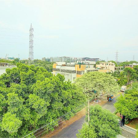 Fabhotel Phoenix Hospitality Gurgaon Exterior photo